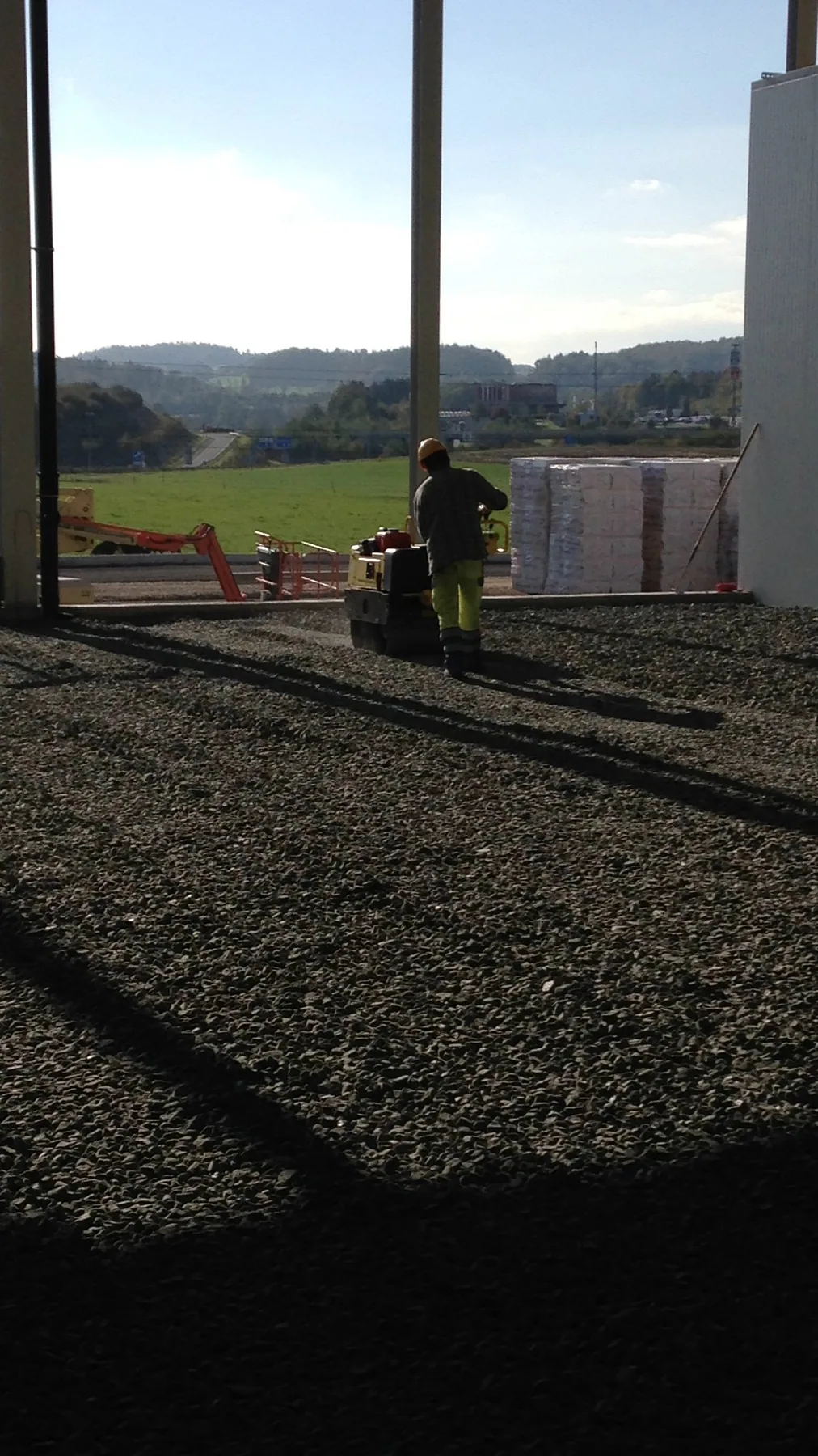 Isolation MISAPOR sous dallage - Construction d'un centre logistique pour magasin LIDL à CH-1541 Sévaz - photo de chantier 02