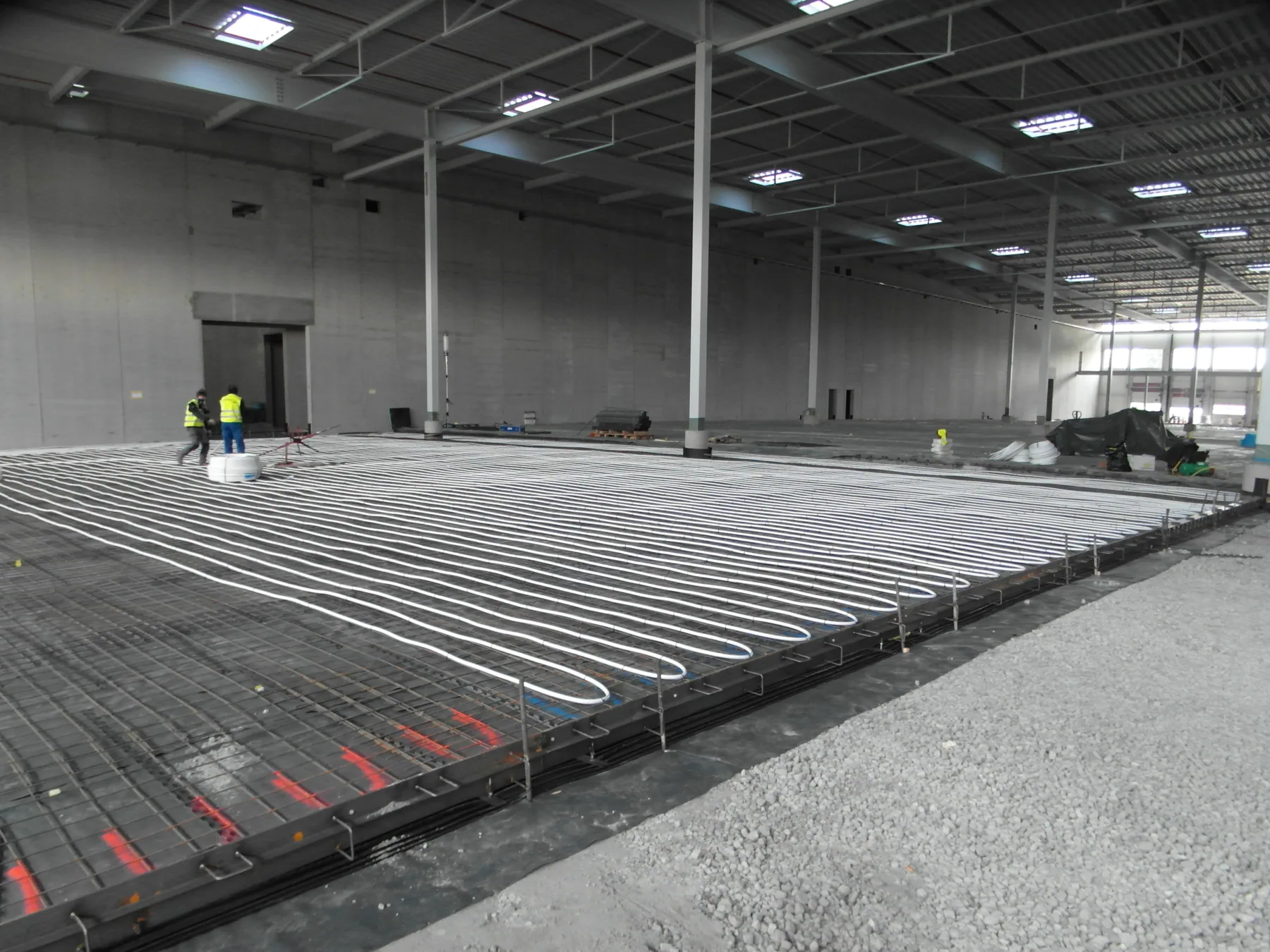 Isolation MISAPOR sous dallage - Construction d'un centre logistique pour magasin LIDL à CH-1541 Sévaz - photo de chantier 15