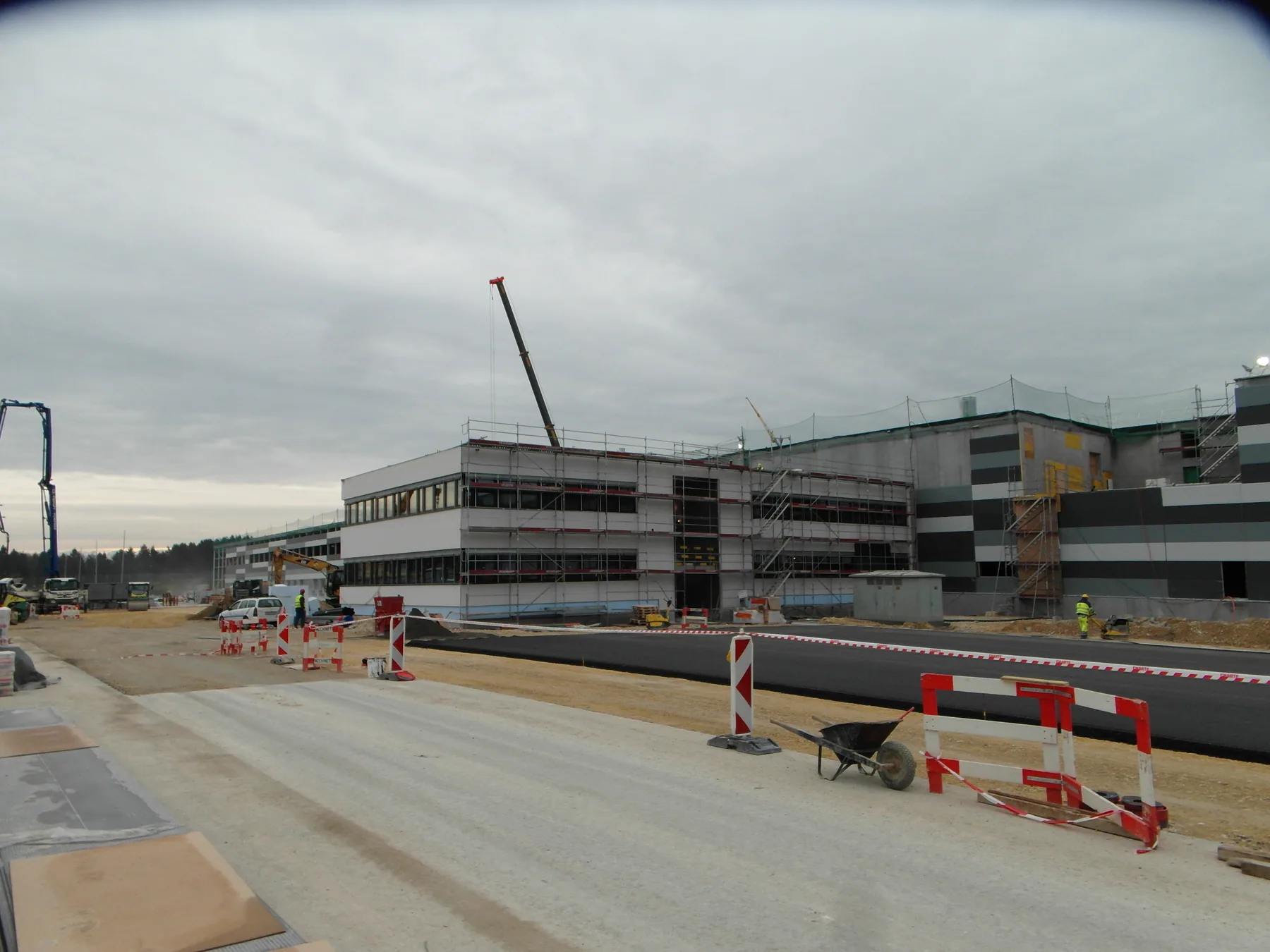 Isolation MISAPOR sous dallage - Construction d'un centre logistique pour magasin LIDL à CH-1541 Sévaz - photo de chantier 20