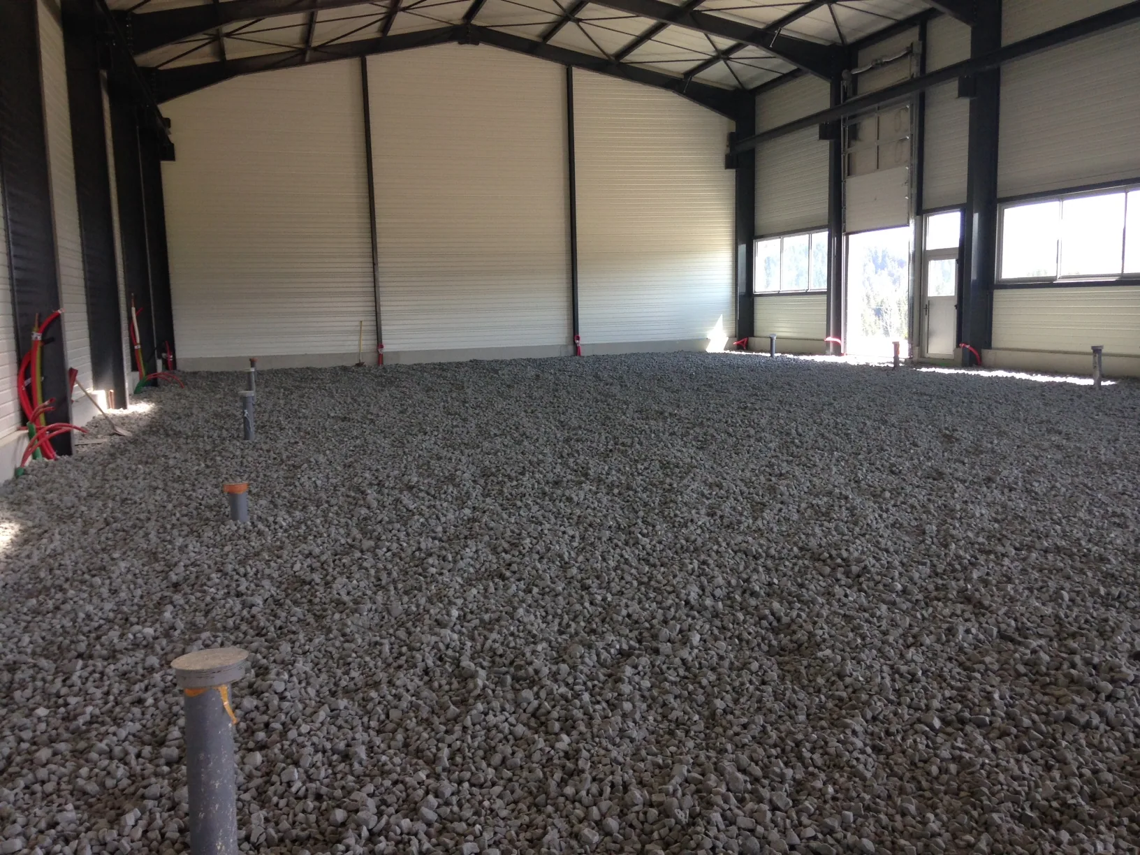 Isolation MISAPOR sous dallage - Construction d'une Halle 25650 La Longeville - photo de chantier 04