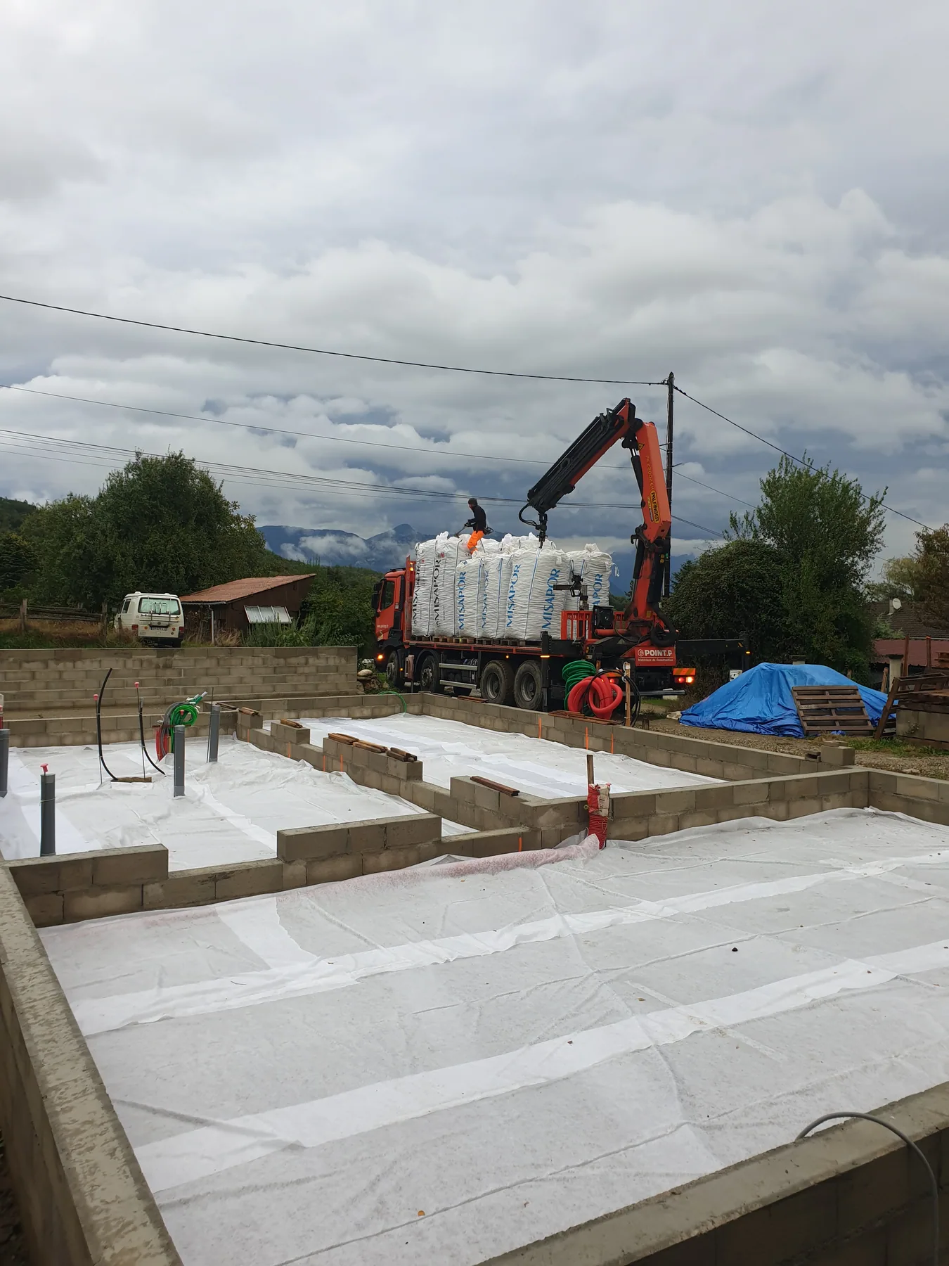 Isolation MISAPOR sous dallage - Maison 73 allée de la perrière 38530 BARRAUX - photo de chantier 06