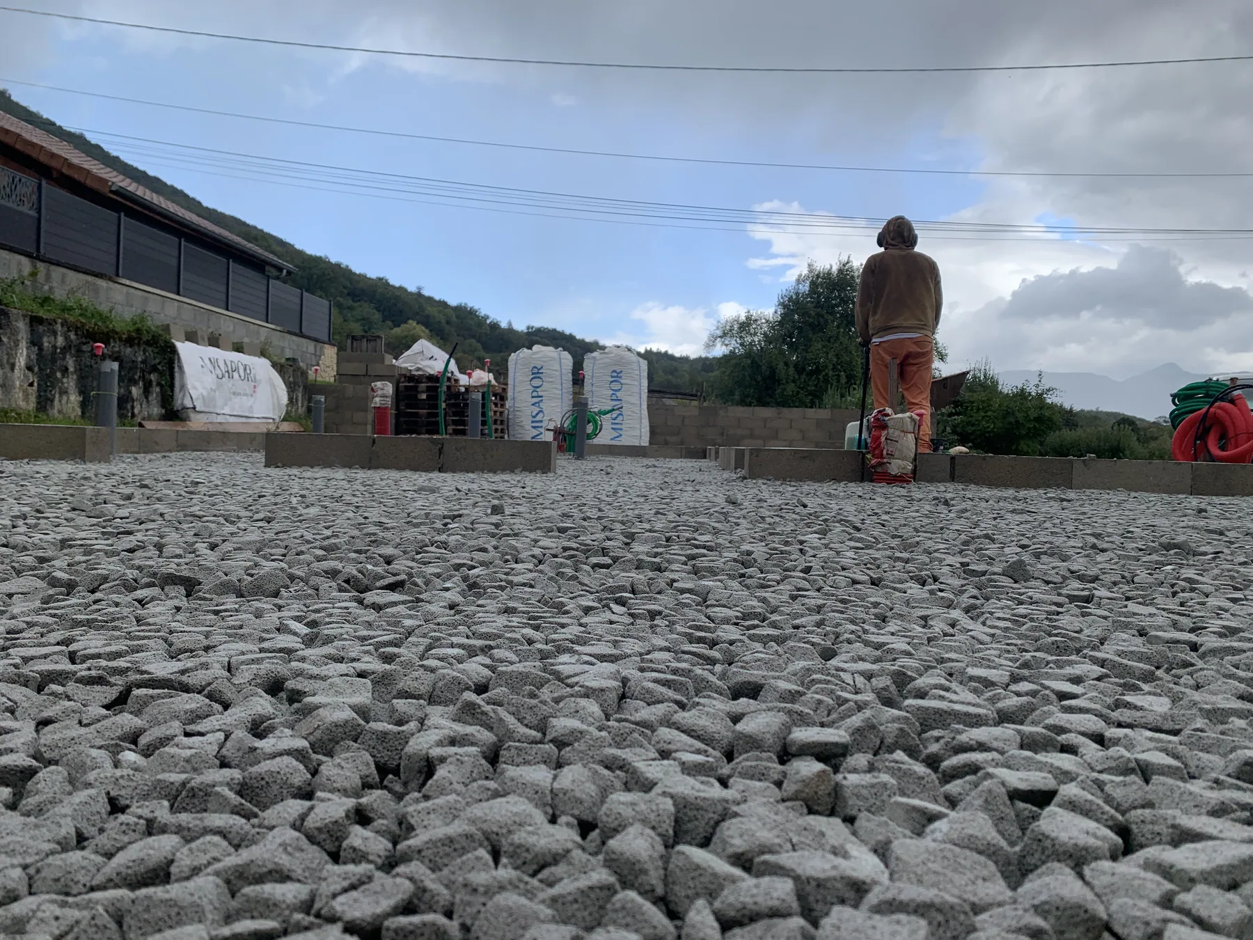 Isolation MISAPOR sous dallage - Maison 73 allée de la perrière 38530 BARRAUX - photo de chantier 19