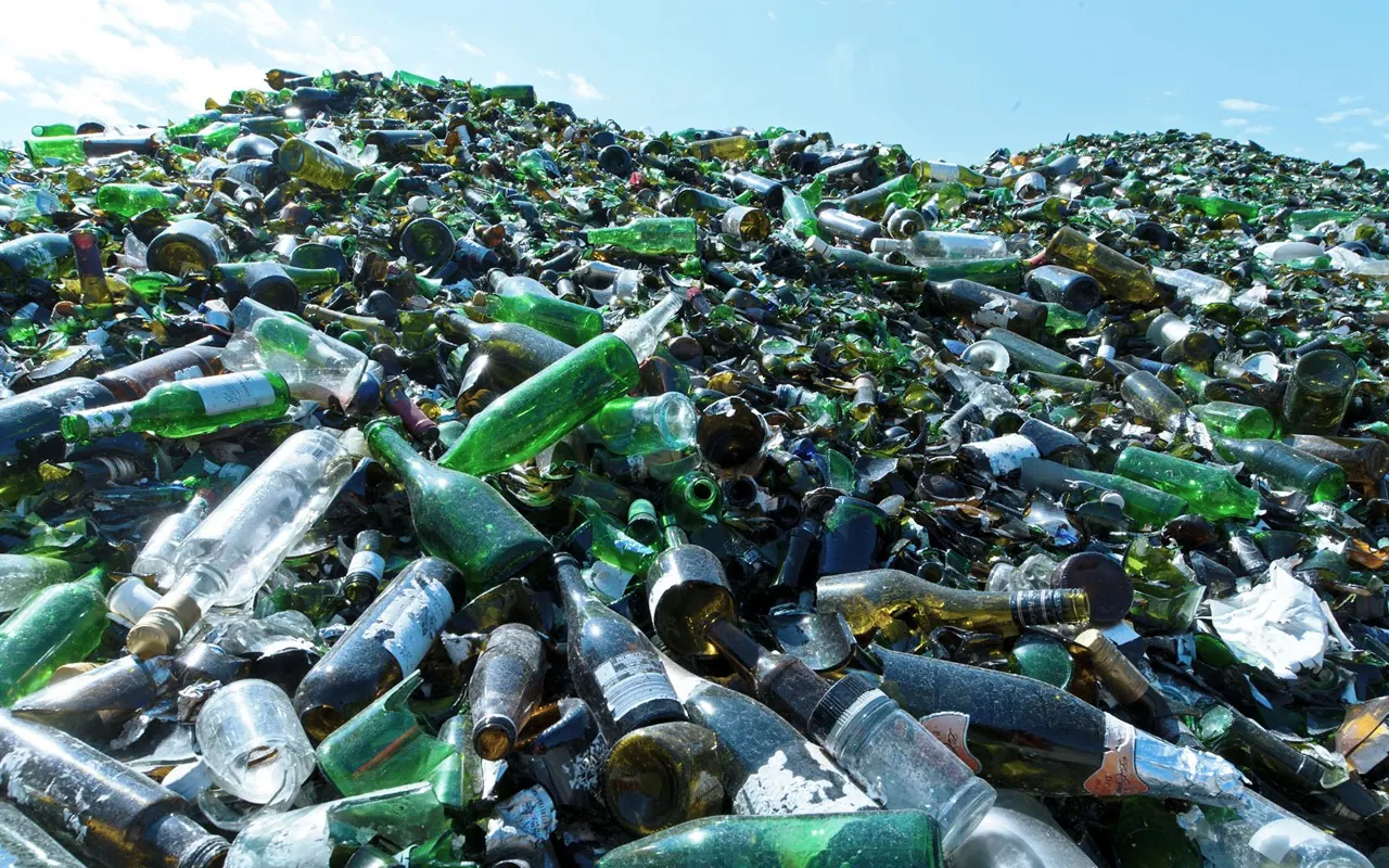 Bouteilles en verre usagées avant leur valorisation