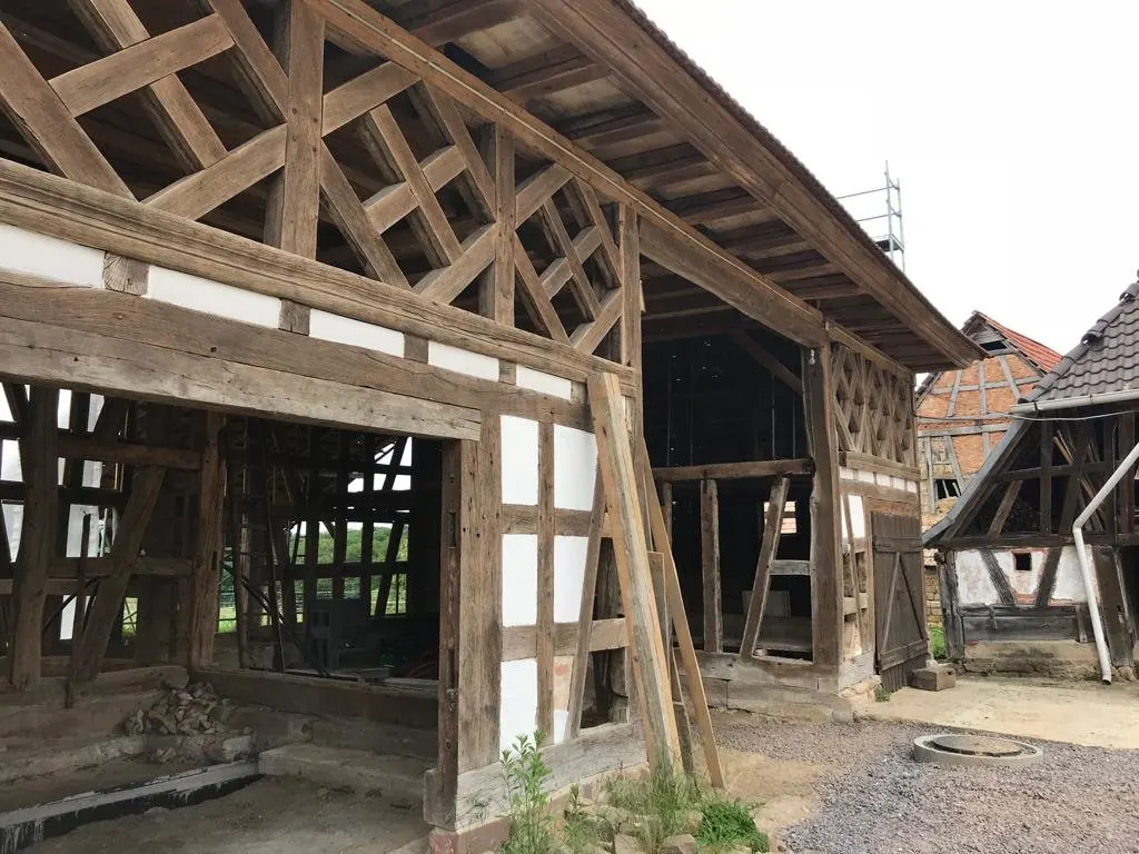 Vue extérieure de l’ancien corps de ferme à Durrenbach